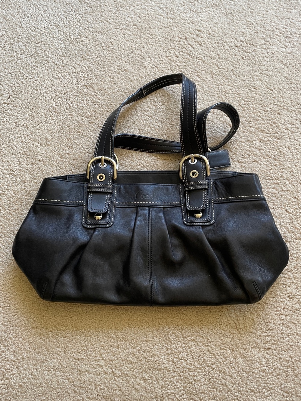 Coach Black Leather Shoulder Bag - Classic Women's Tote